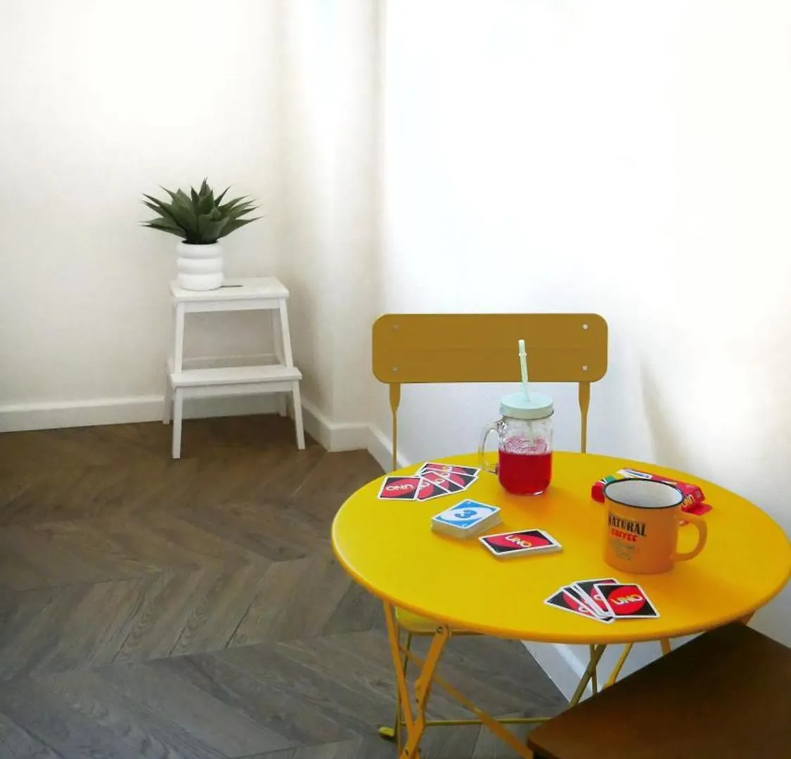 Vera Roma Suite&Apartment - Charming 3 Bedroom Apt - 20Min Walk From Colosseum Apartment